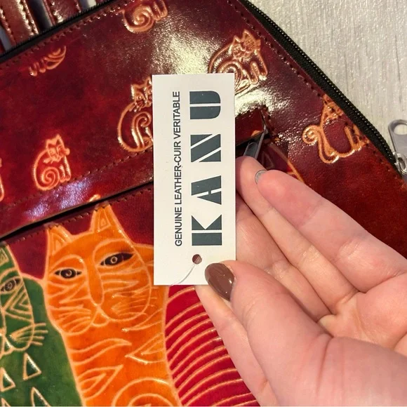 Leather Backpack | Cat Print - Picture 4 of 7